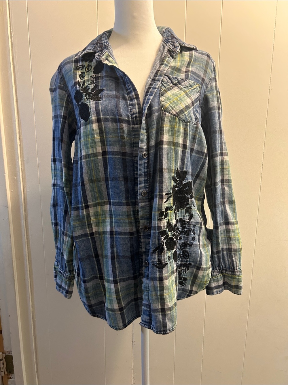 Women’s  Blue Plaid Button-Up Shirt with Floral Print